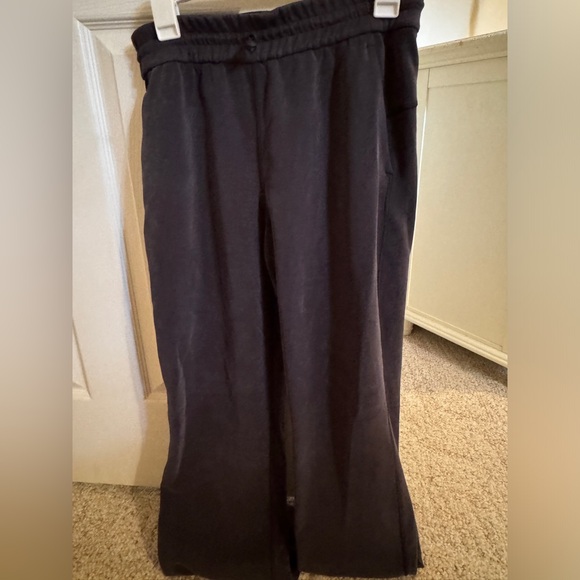Lululemon soft stream pants wide leg - Picture 3 of 3
